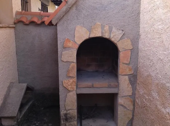 Amador Villarroya de los Pinares